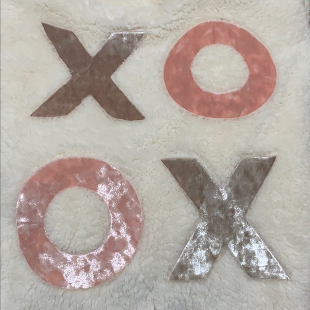 Women’s Robe - Picture 3 of 4